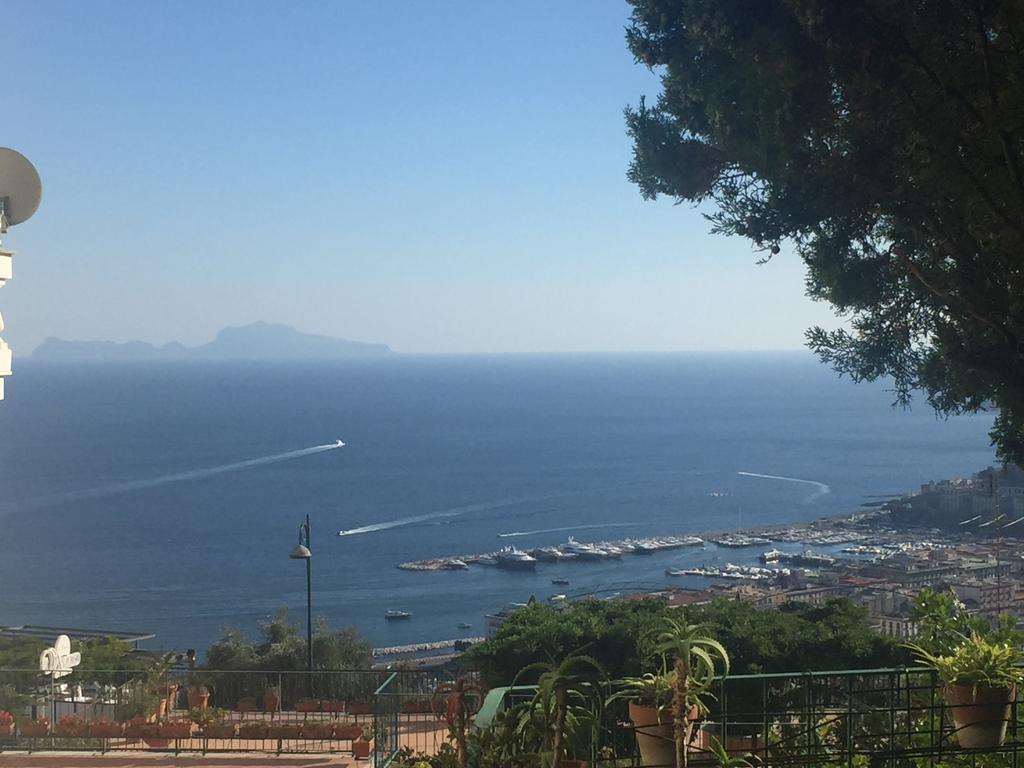 Casa Di Erminia Bed & Breakfast Napoli Eksteriør bilde